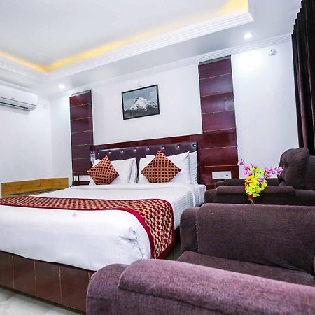 Hotel White Grand Shimla - In City Centre - A Centrally Ac Hotel Exterior foto