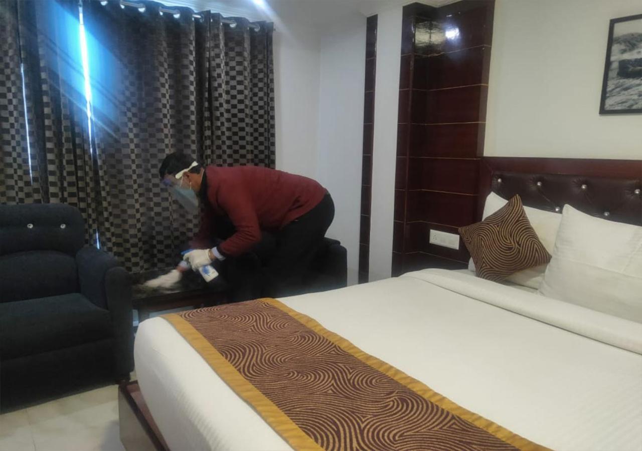 Hotel White Grand Shimla - In City Centre - A Centrally Ac Hotel Exterior foto