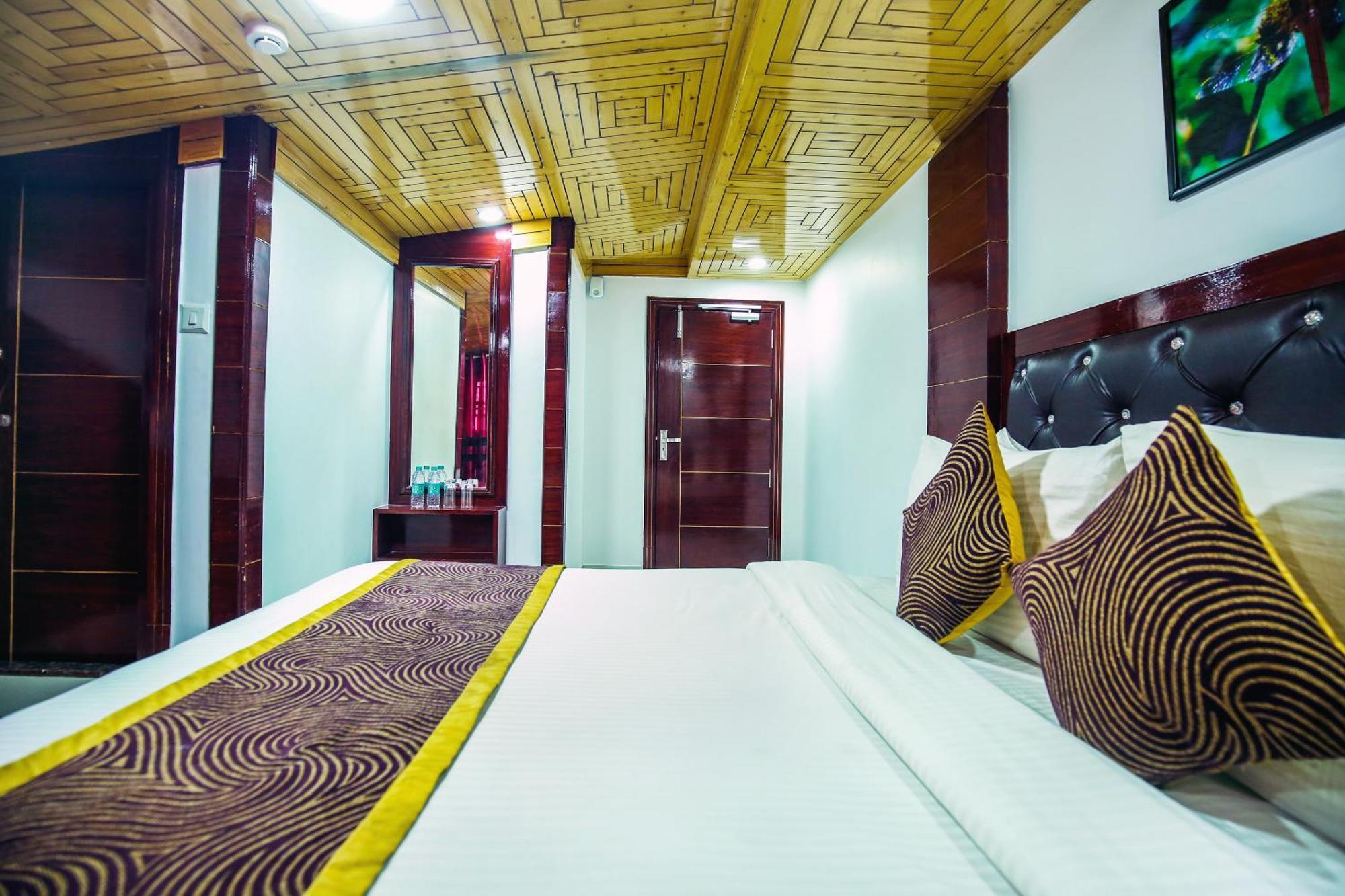 Hotel White Grand Shimla - In City Centre - A Centrally Ac Hotel Exterior foto
